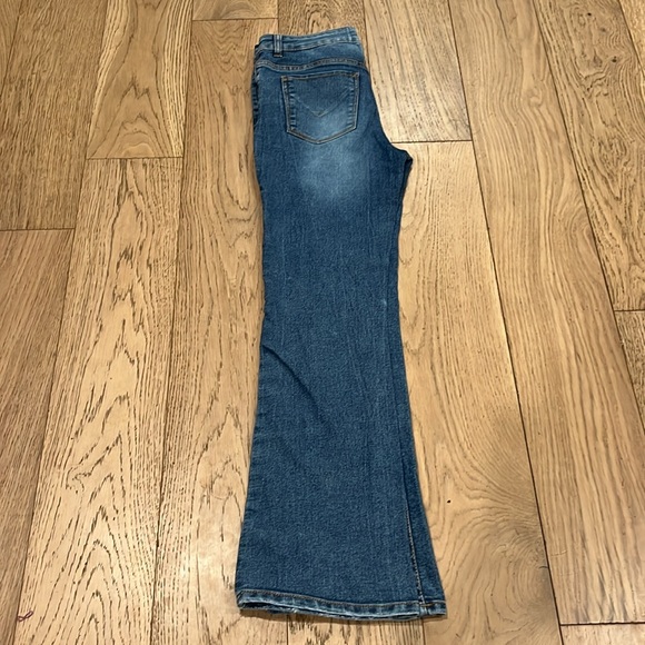 Hudson girls distressed flare jeans size 16 - Picture 3 of 6